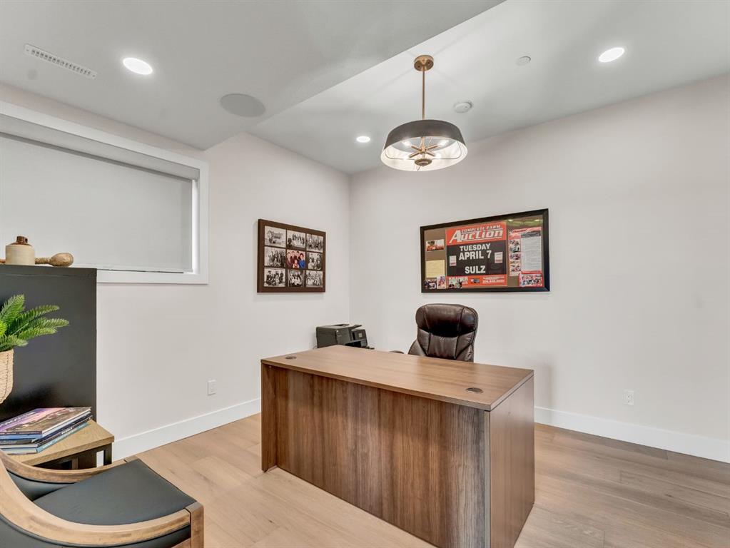 Picture for 51 Coulee Ridge Drive SW https://www.cirrealty.ca/reb/mhreb/9/A2261229_38.jpg