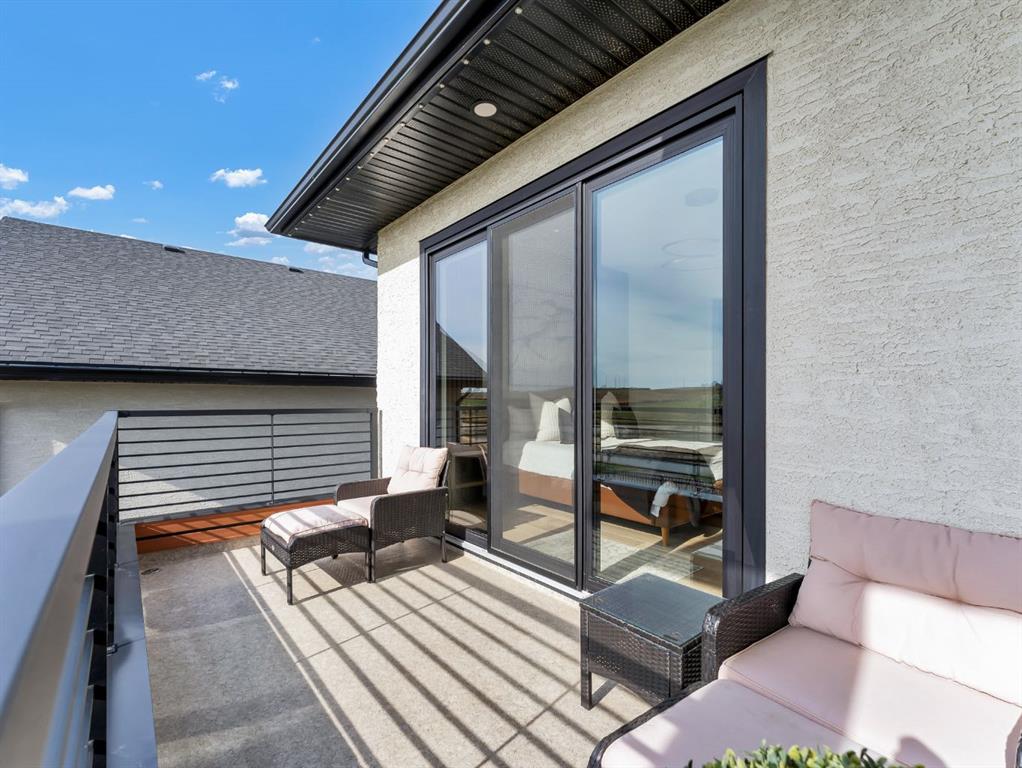 Picture for 51 Coulee Ridge Drive SW https://www.cirrealty.ca/reb/mhreb/9/A2261229_44.jpg