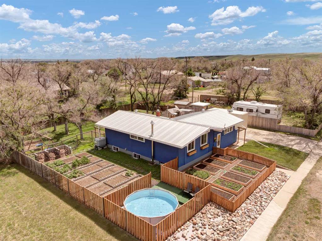 Picture for 436 3 Street W