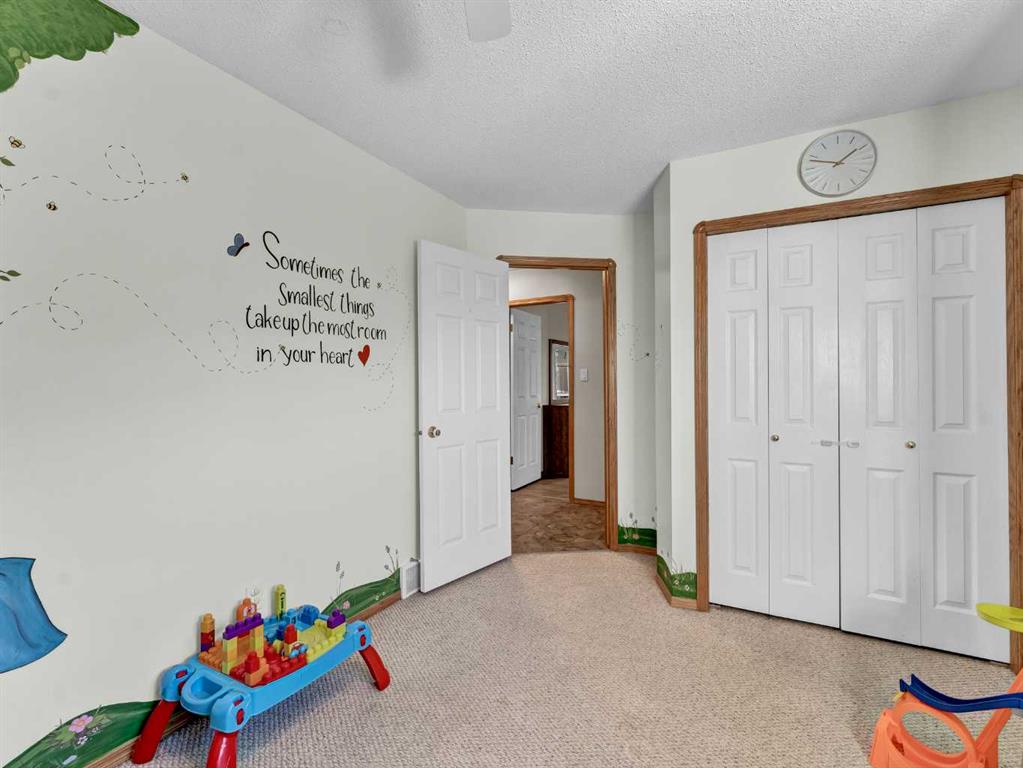 Picture for 35 Heritage Court NE https://www.cirrealty.ca/reb/mhreb/9/A2266619_22.jpg