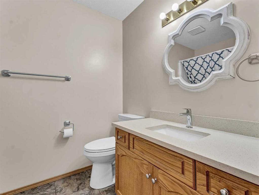 Picture for 35 Heritage Court NE https://www.cirrealty.ca/reb/mhreb/9/A2266619_23.jpg