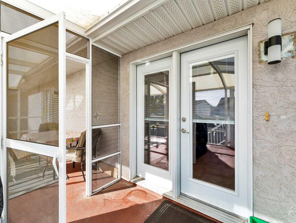 Picture for 35 Heritage Court NE https://www.cirrealty.ca/reb/mhreb/9/A2266619_41.jpg
