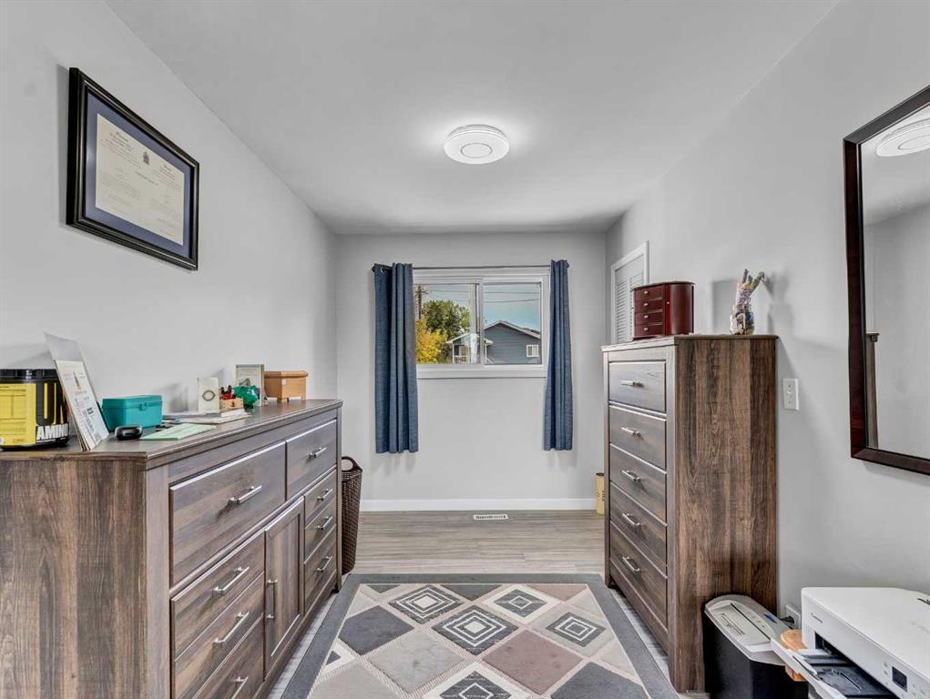 Picture for 805 1 Street SE https://www.cirrealty.ca/reb/mhreb/9/A2266629_21.jpg