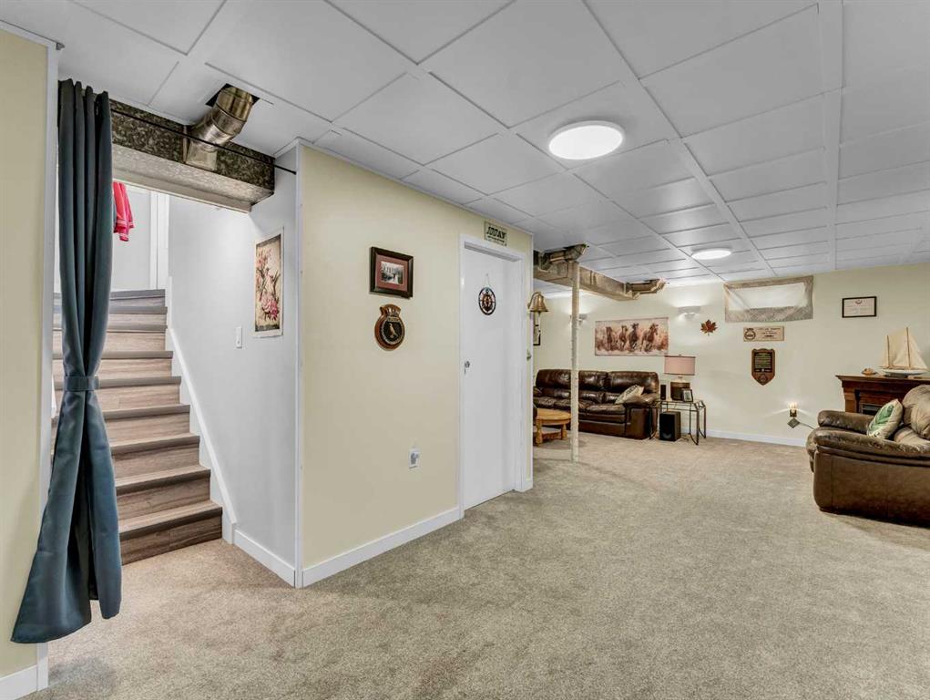 Picture for 805 1 Street SE https://www.cirrealty.ca/reb/mhreb/9/A2266629_22.jpg