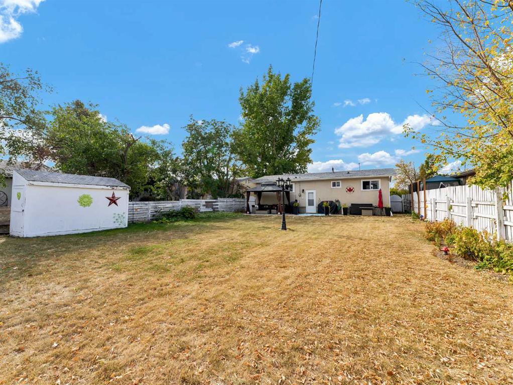 Picture for 805 1 Street SE https://www.cirrealty.ca/reb/mhreb/9/A2266629_42.jpg