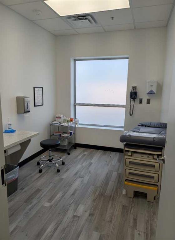 Picture for 107, 1424 Southview Drive SE