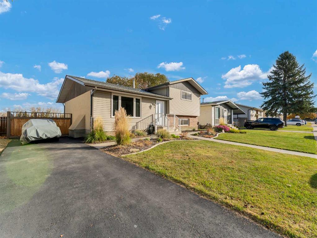 Picture for 264 Shepherd Crescent SE