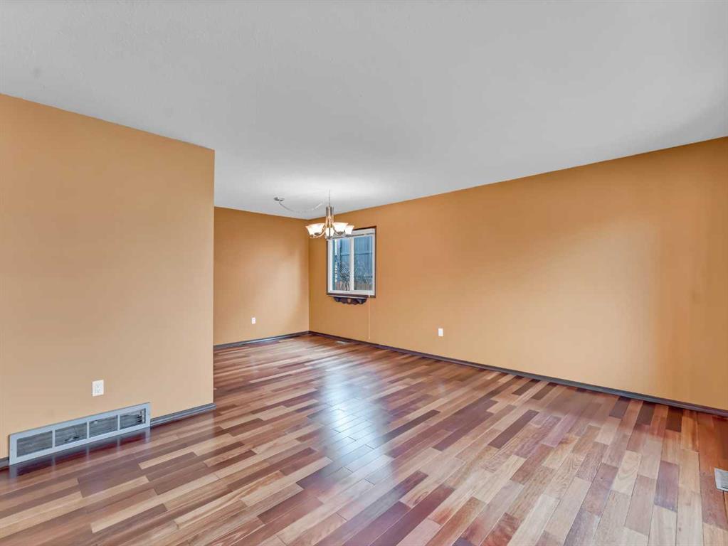 Picture for 1935 3 Avenue NE