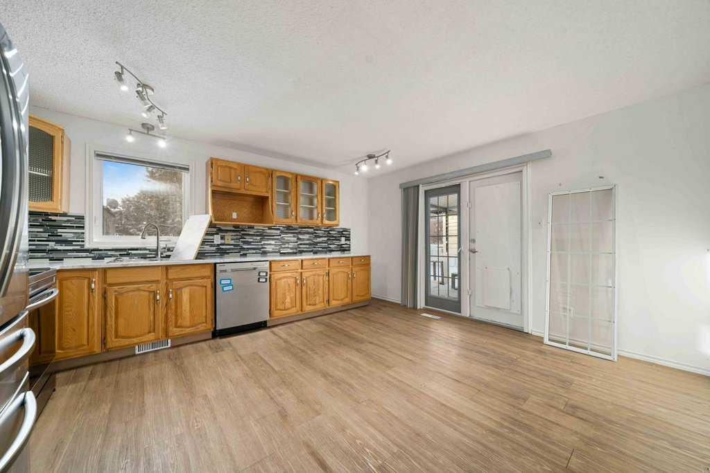 Picture for 712 1 Street SE