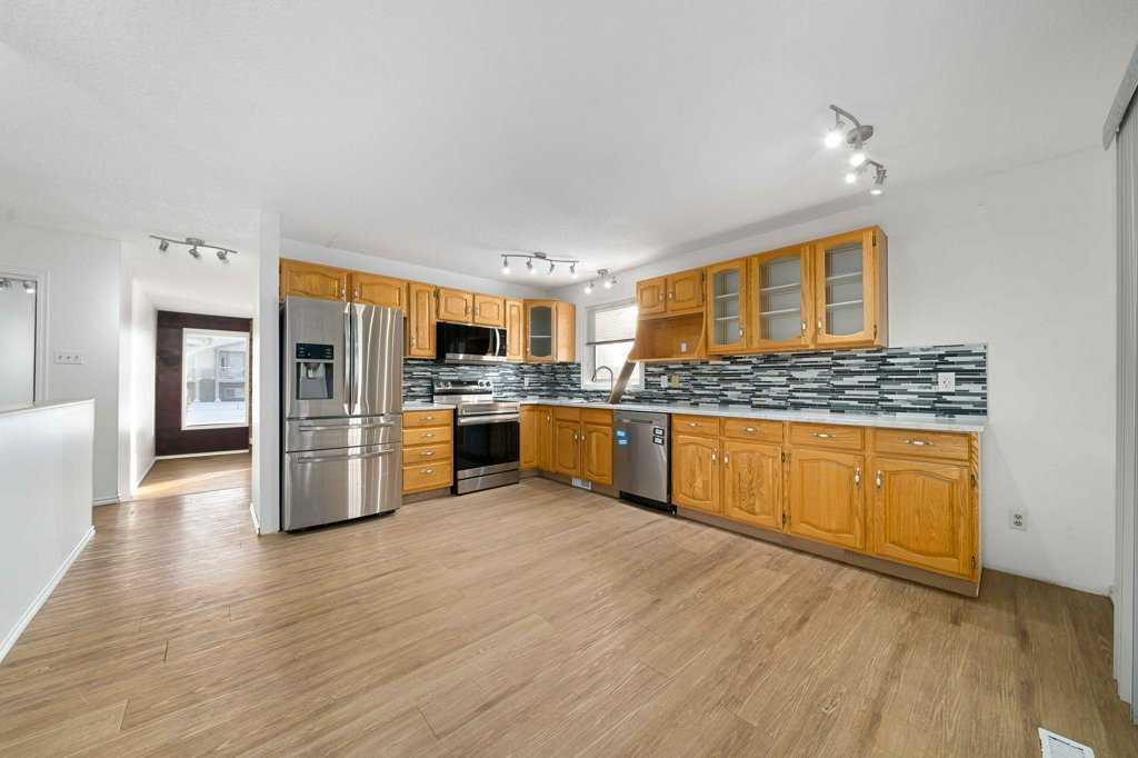 Picture for 712 1 Street SE