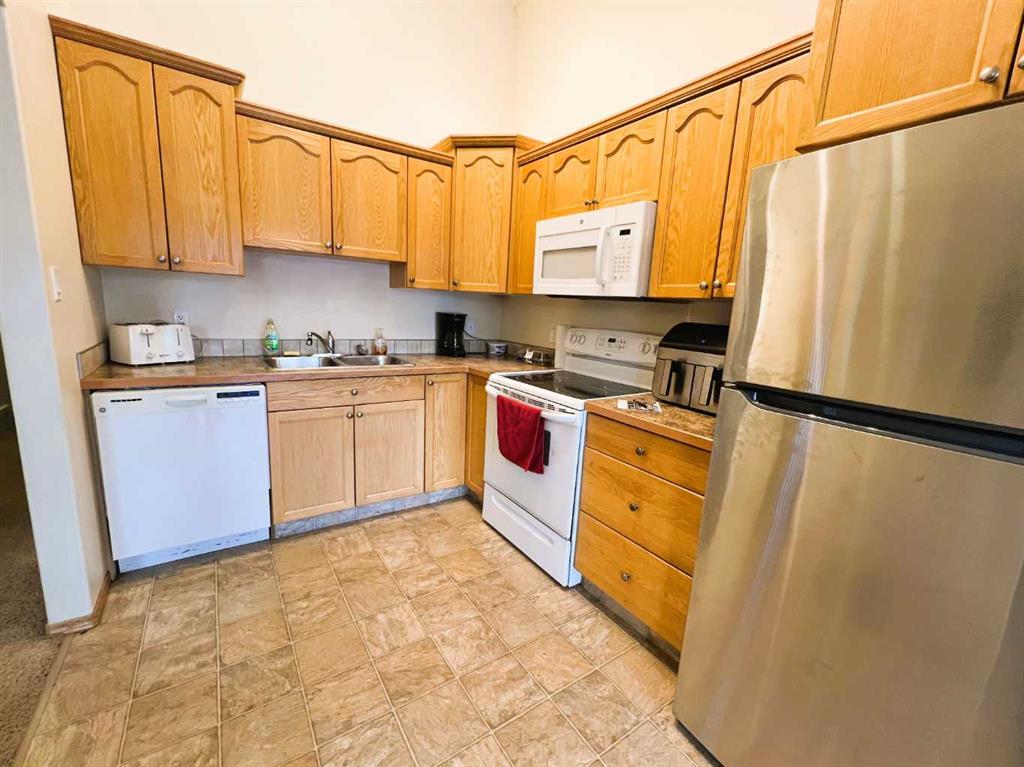 Picture for 492 Hilton Crescent NE