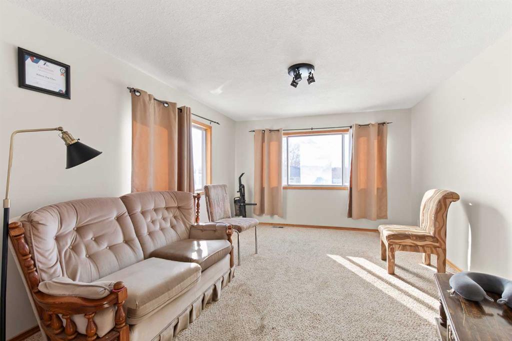 Picture for 34 Crocus Street SW