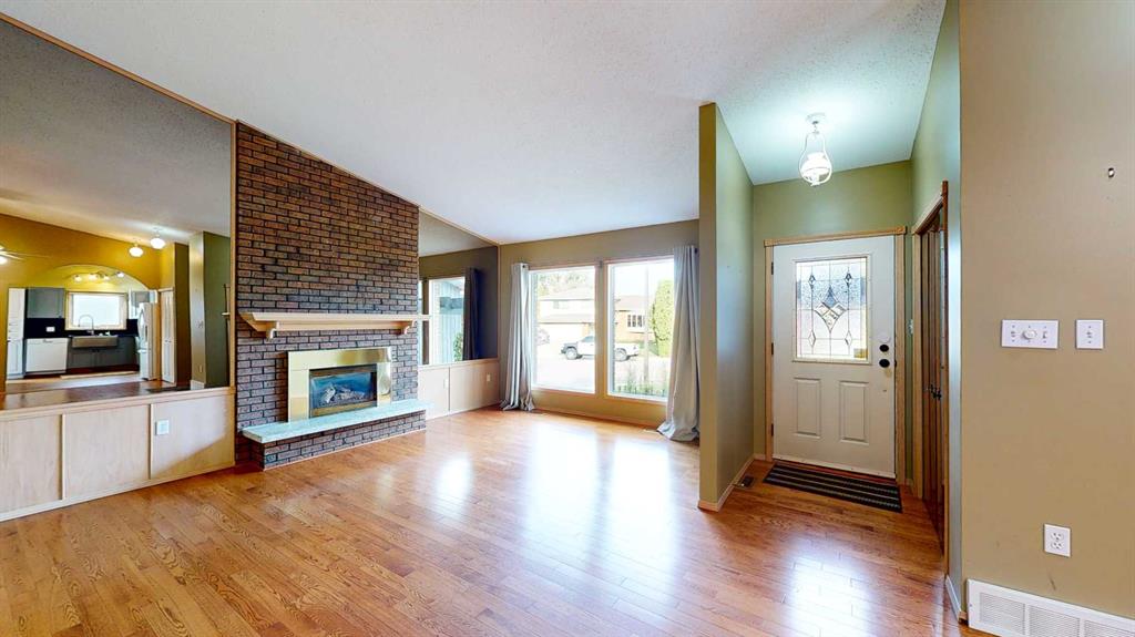 Picture for 37 Buttercup Court SE