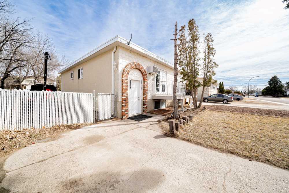 Picture for 1685 4 Avenue NE