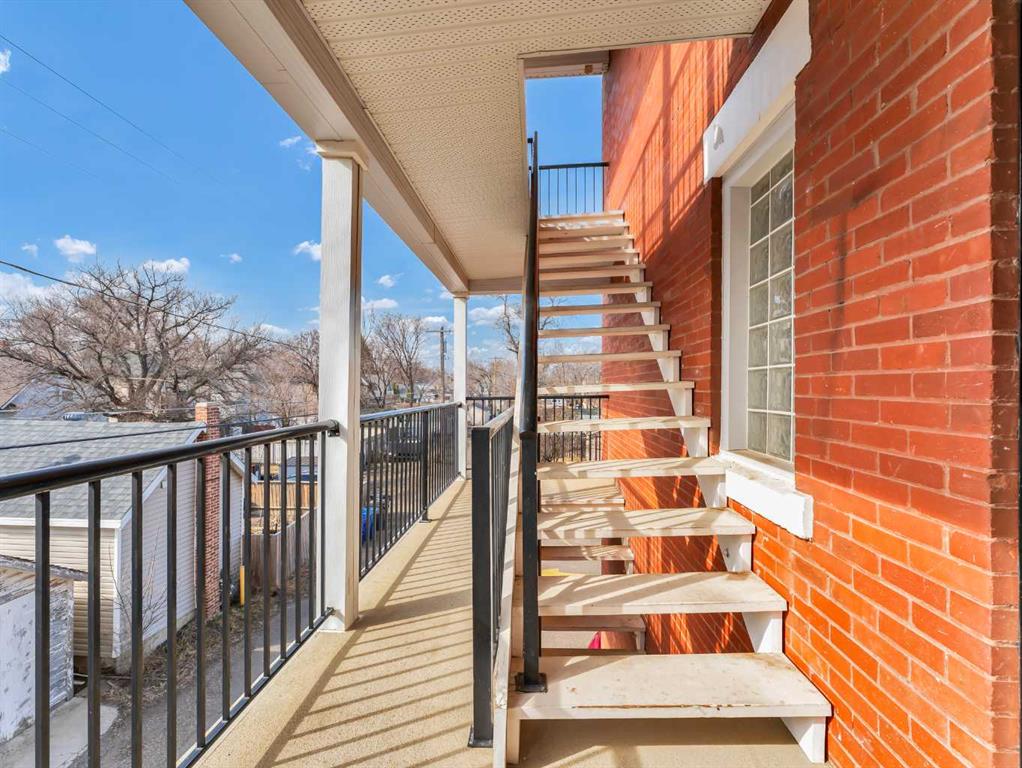 Picture for 106, 371 Aberdeen Street SE