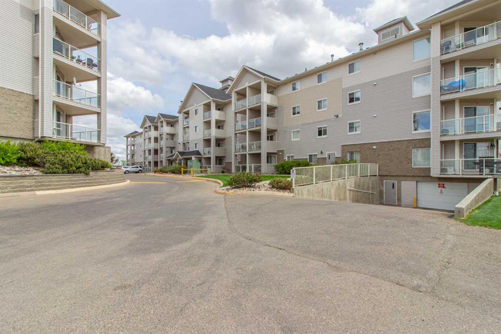 Picture for 418, 1616 Saamis Drive NW