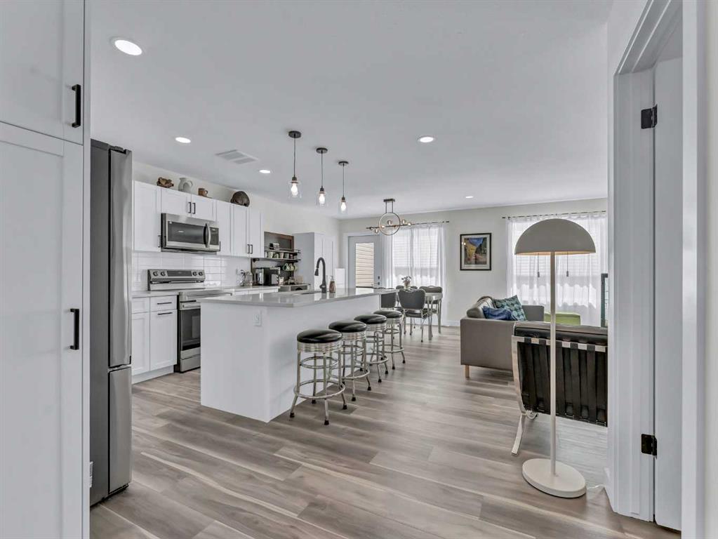 Picture for 5360 Southlands Drive SE