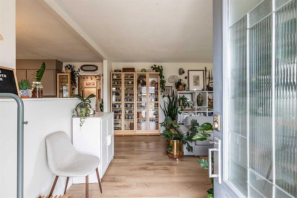 Picture for 75 Robertson Way SW