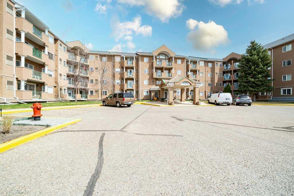 Picture for 415, 278 Park Meadows Drive SE