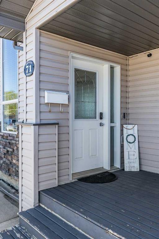 Picture for 71 Sunset Crescent SW