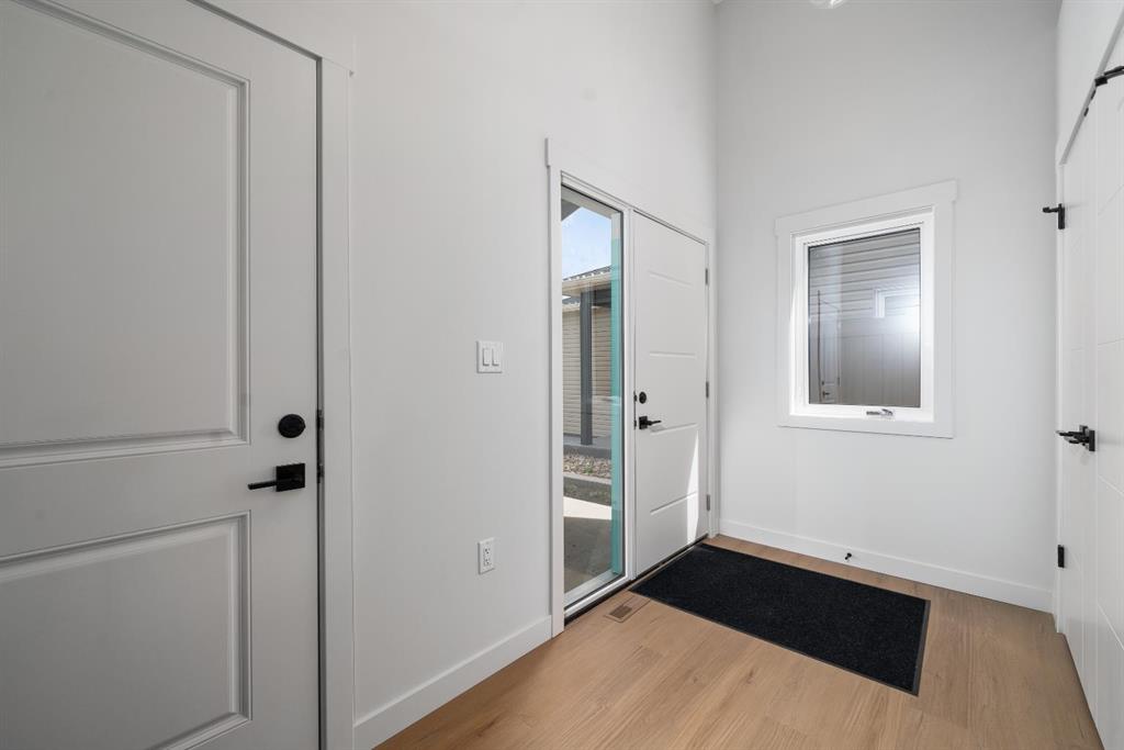 Picture for 367 Sterling Crescent SE