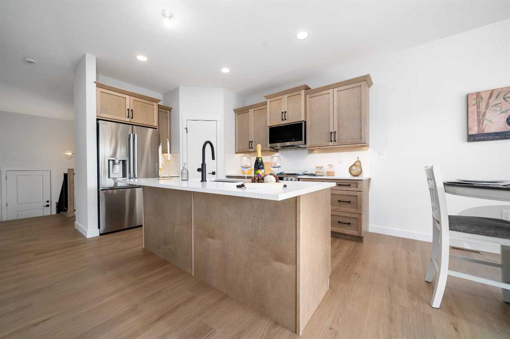 Picture for 367 Sterling Crescent SE