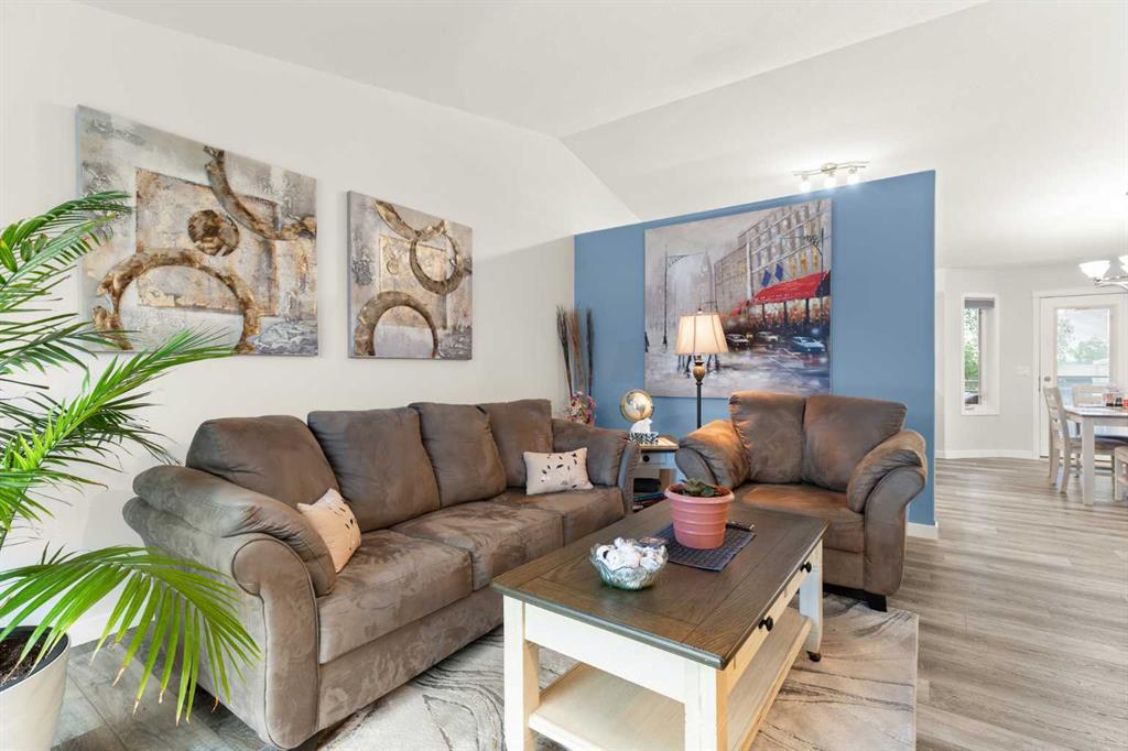 Picture for 104 Somerside Way SE