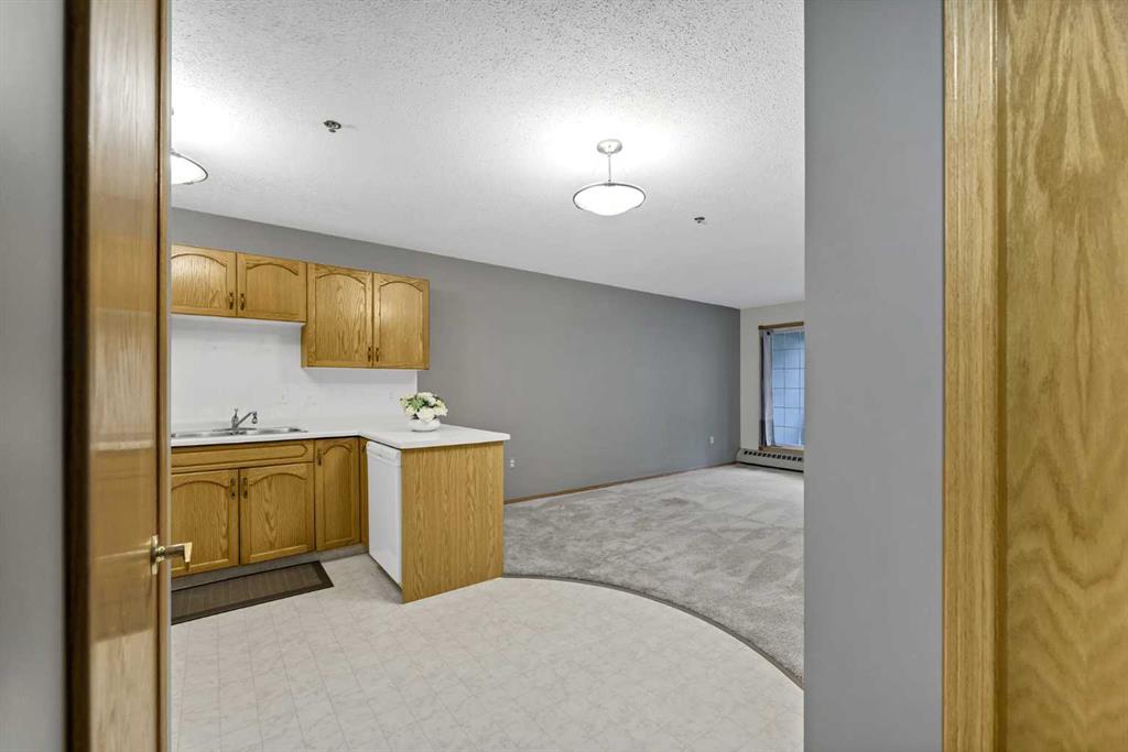 Picture for 107, 22 Park Meadows Drive SE