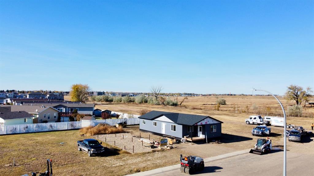 Picture for 323 20 Street E