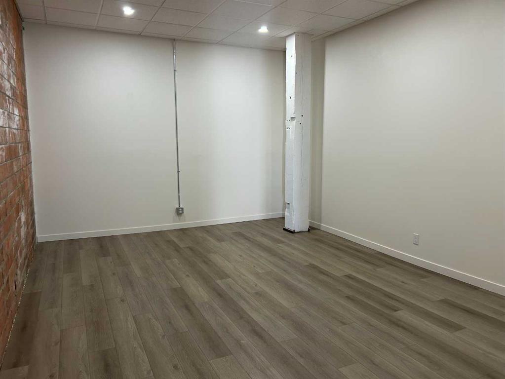 Picture for 2, 2404 2 Avenue N