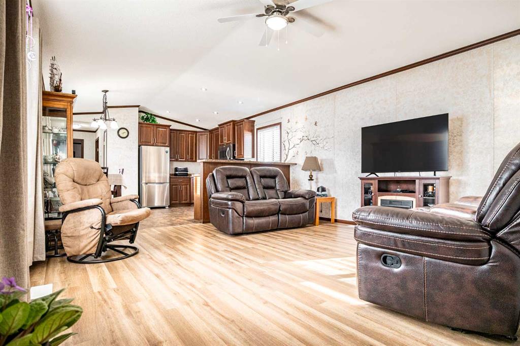 Picture for 37 Maple Drive 