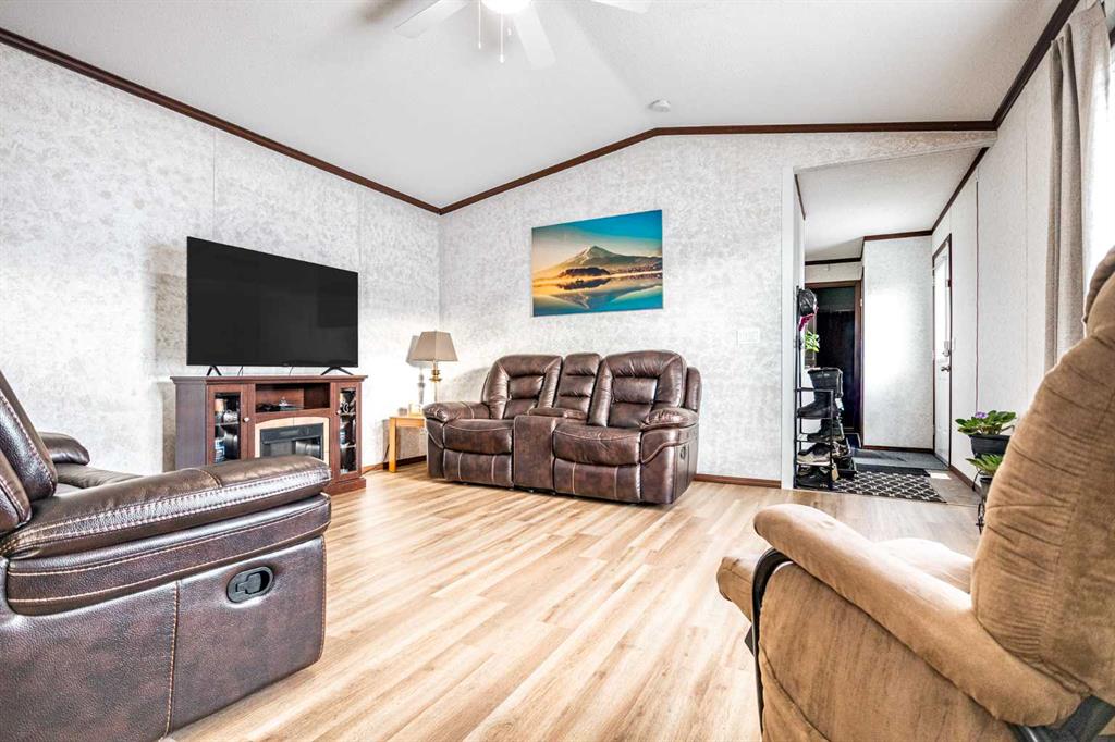 Picture for 37 Maple Drive 