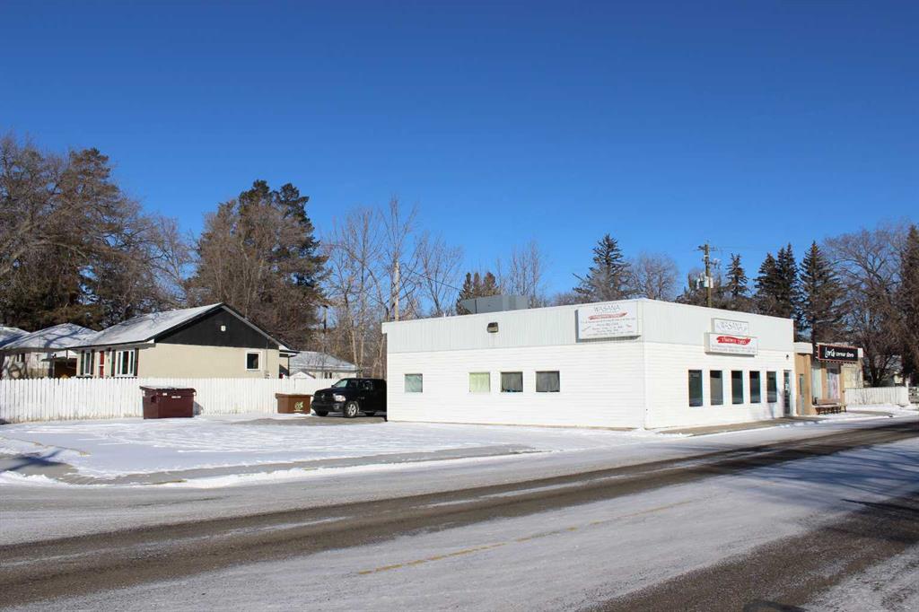 Picture for 135 Young Road S