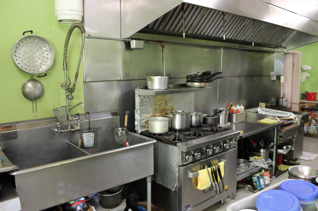 Picture for 135 Young Road S