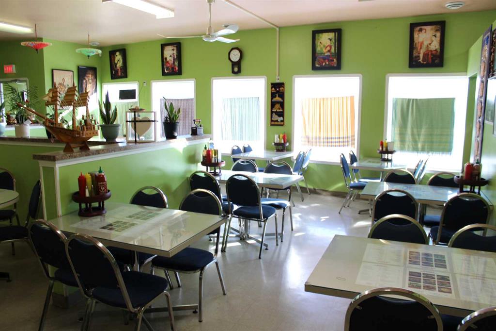 Picture for 135 Young Road S