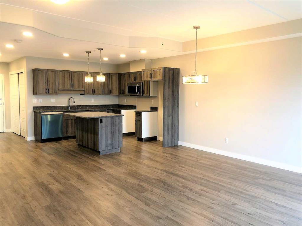 Picture for 205, 499 Meadow Lake Court  E