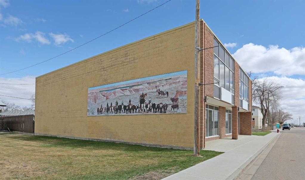 Picture for 120 1 Avenue E