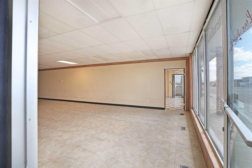 Picture for 120 1 Avenue E