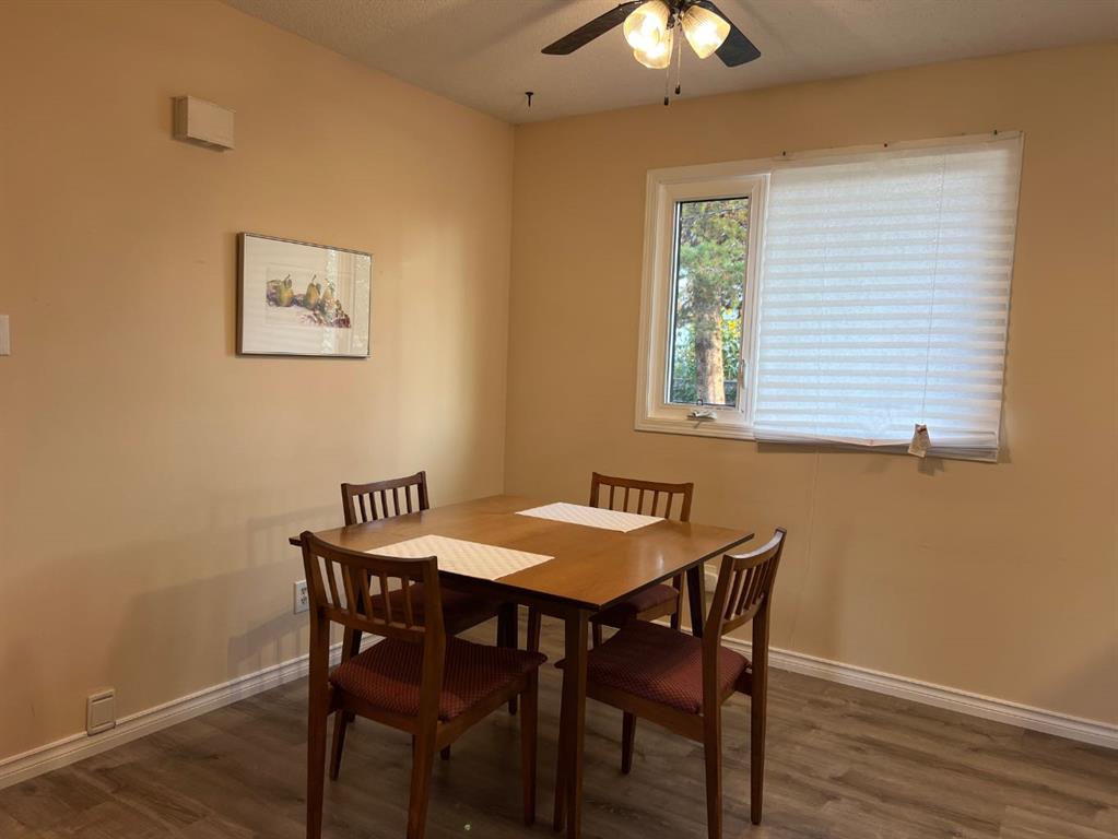 Picture for 599 3 Avenue W