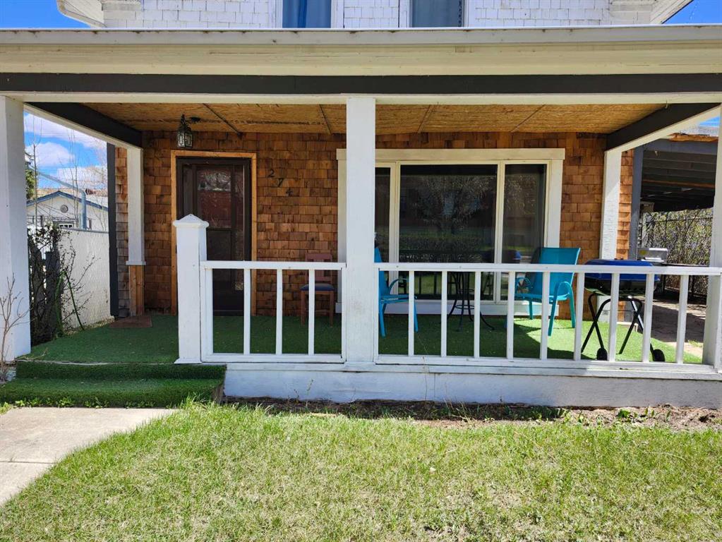 Picture for 274 3 Street W