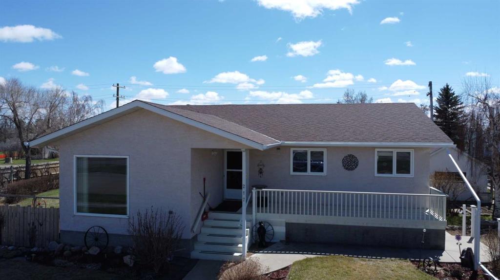 Picture for 217 &amp; 219 7 Avenue E