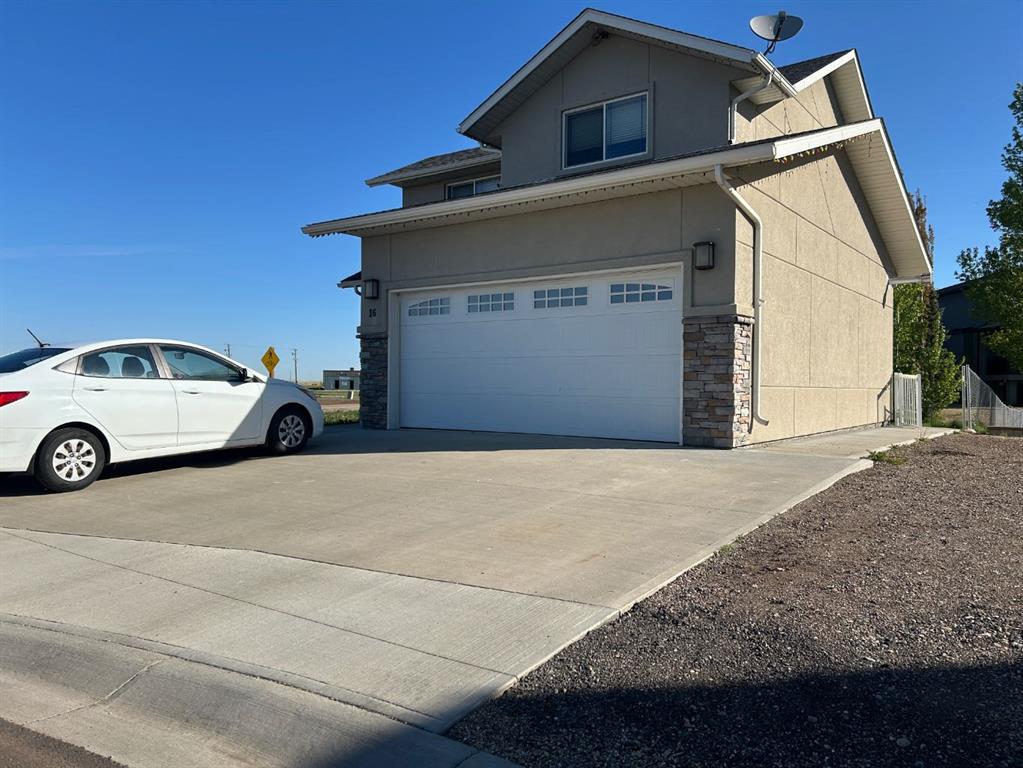 Picture for 16 Blue Heron Court S
