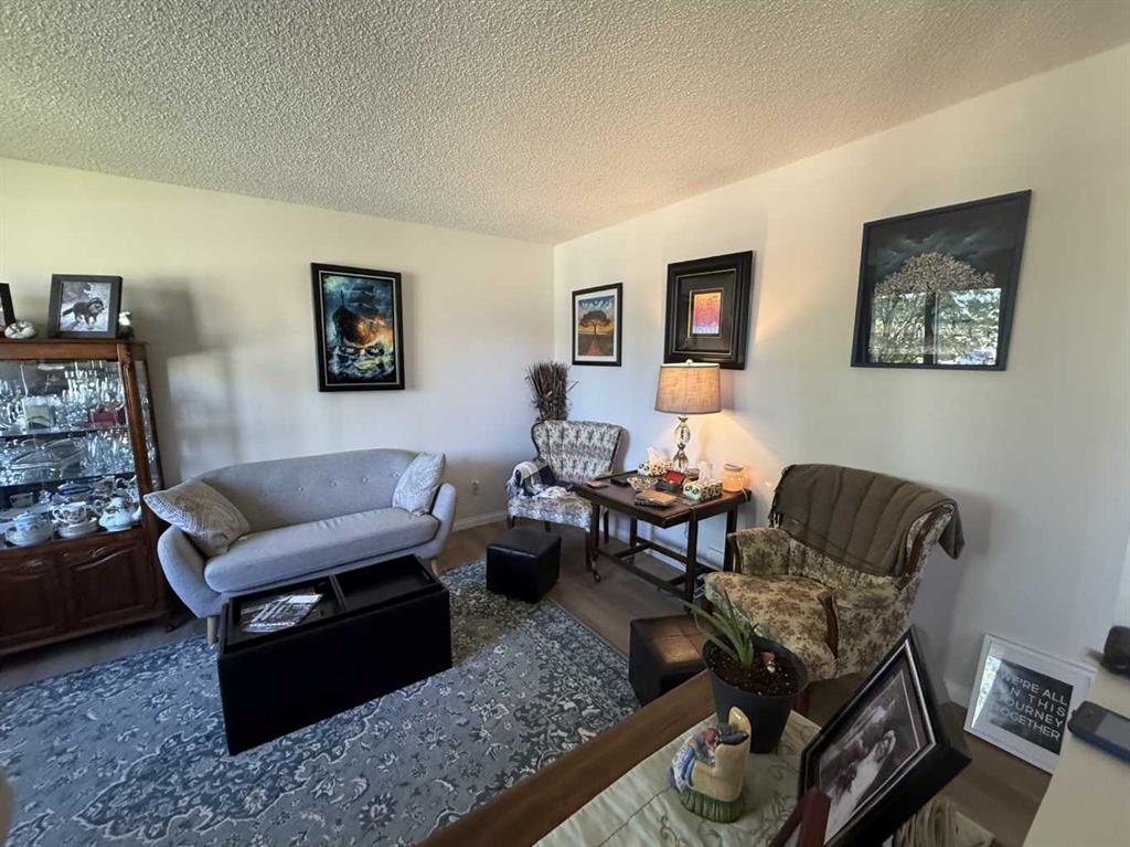 Picture for 111 Shacker Crescent 