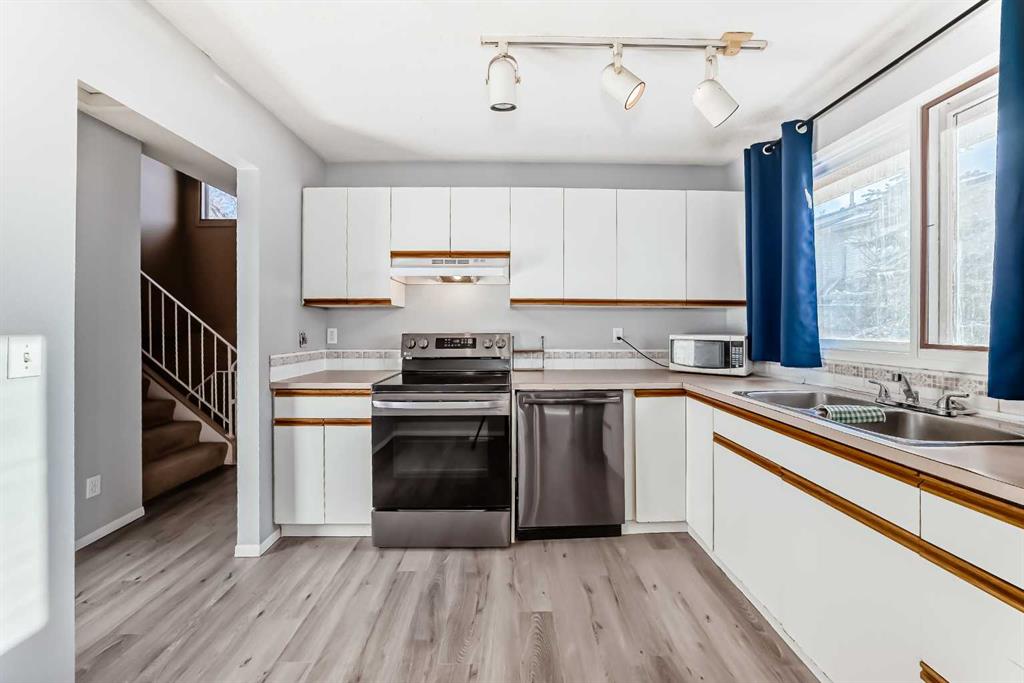 Picture for 20, 123 Queensland Drive SE