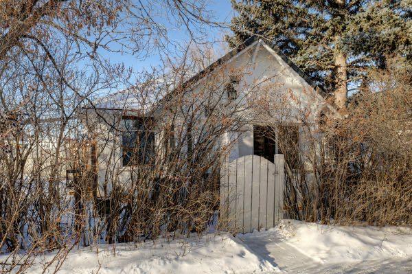 Picture for 455 3 Street E