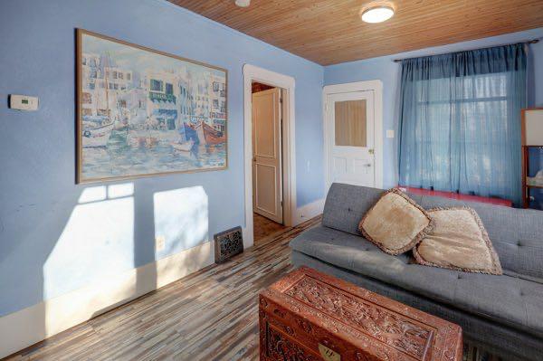 Picture for 455 3 Street E