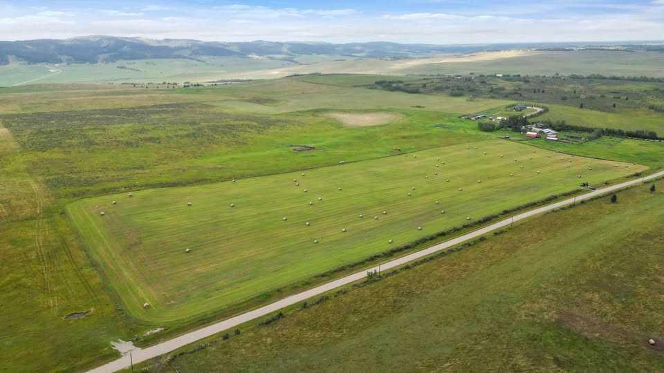 Picture for 271109 50 Range Road 