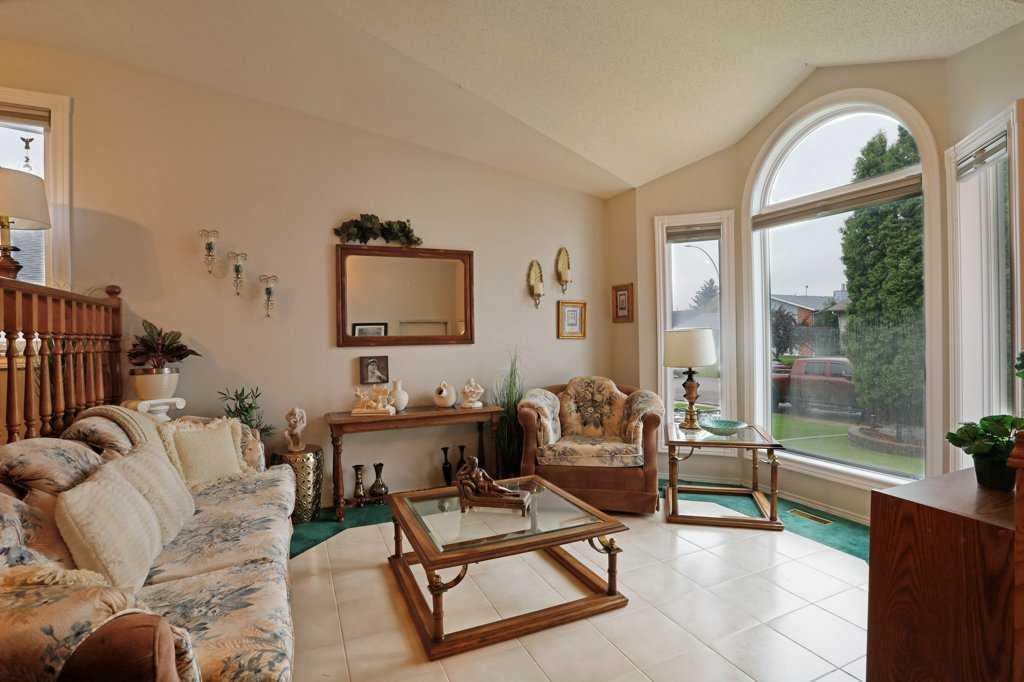 Picture for 28 Parkland Place E  