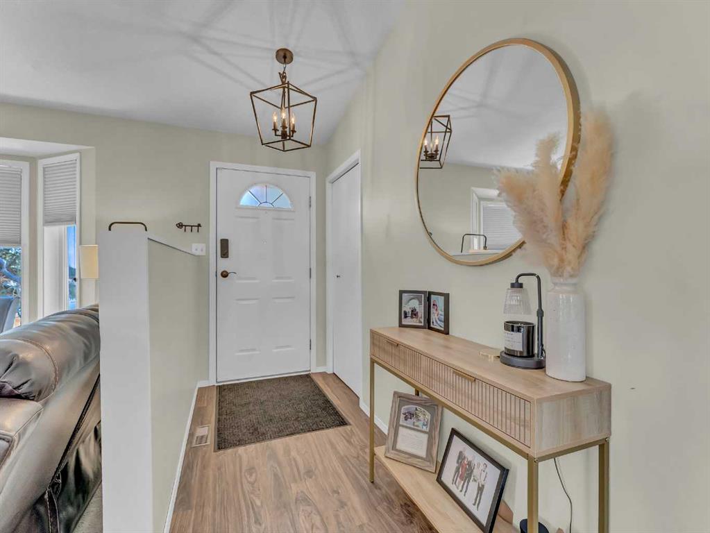 Picture for 32 Upland Crescent 