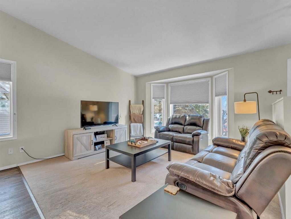 Picture for 32 Upland Crescent 